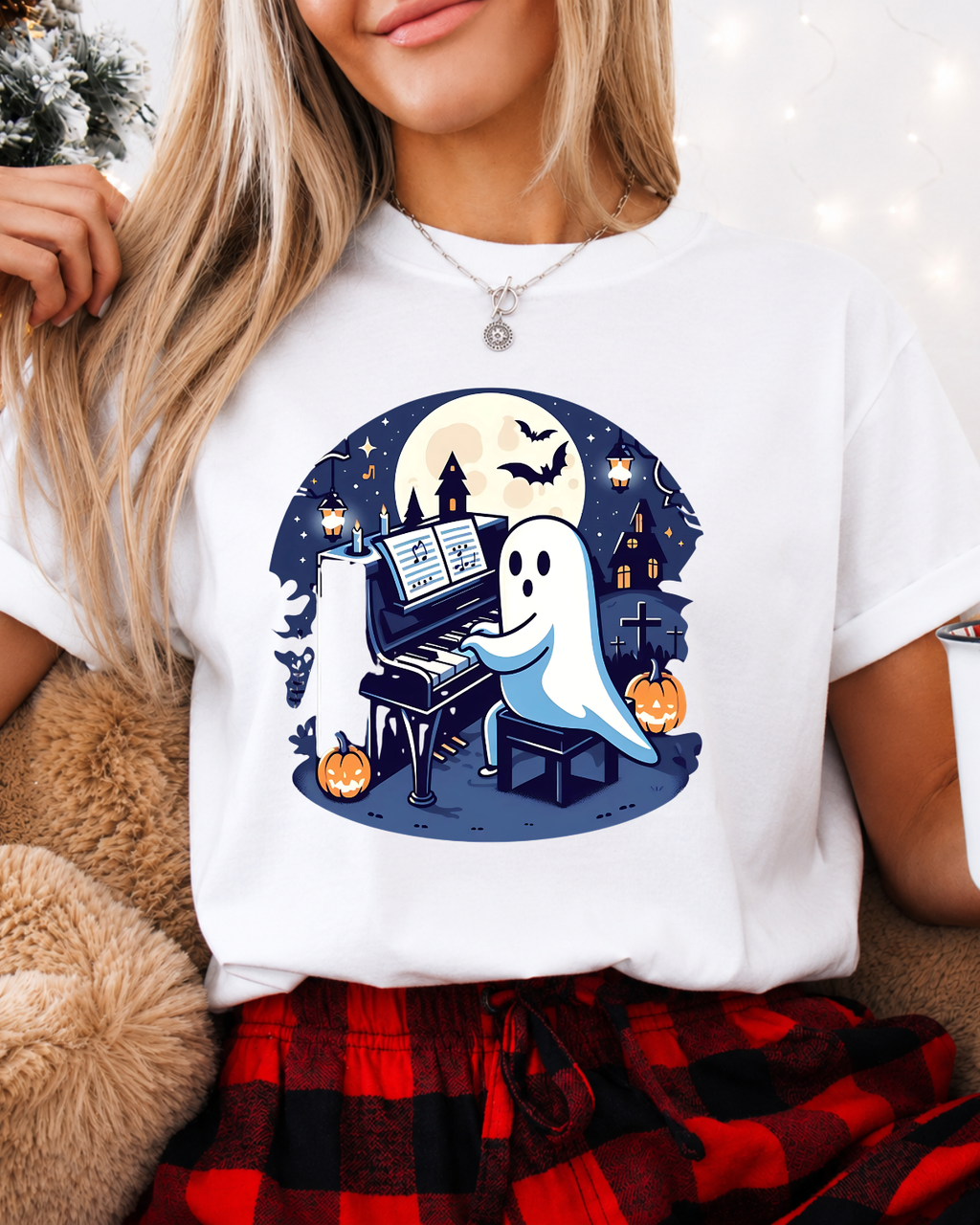 Spooky Piano Ghost Shirt - Kawaii Halloween Music Lover Gift & Pianist Tee Short-Sleeve Unisex T-Shirt